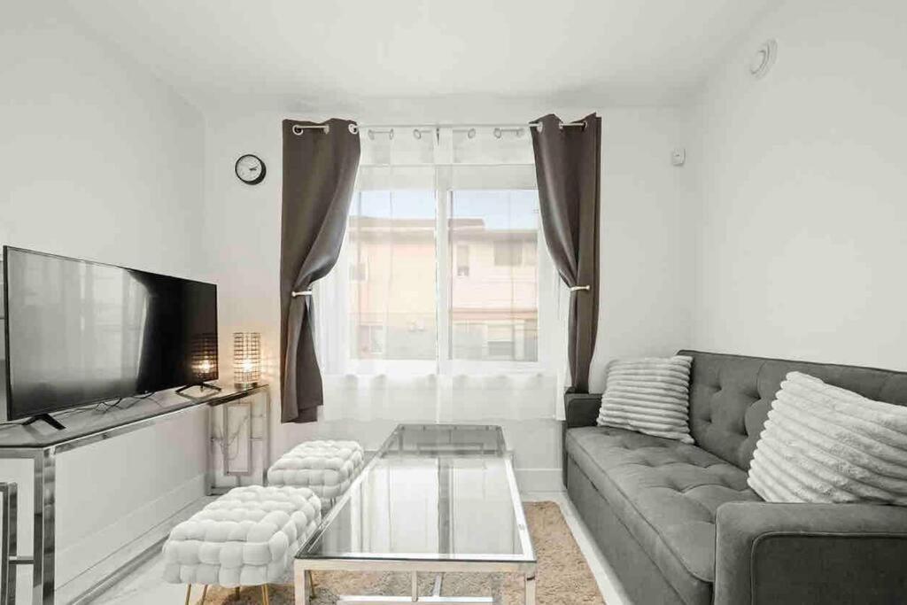 Entire New Cozy And Modern 2-Storey House Vancouver Kültér fotó
