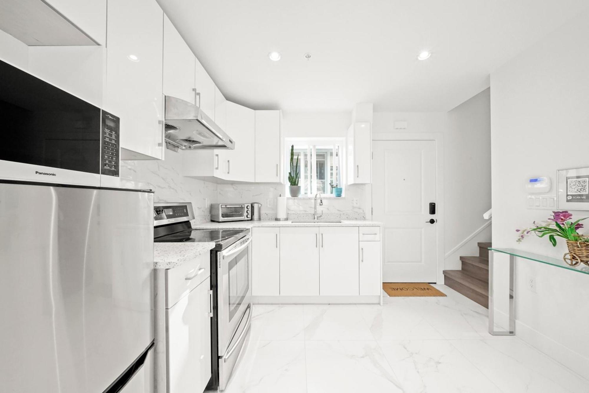 Entire New Cozy And Modern 2-Storey House Vancouver Kültér fotó